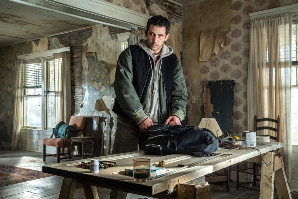 Alt = Josh O'Connor in DISCLOSURE DAY trailer, directed by Steven Spielberg.