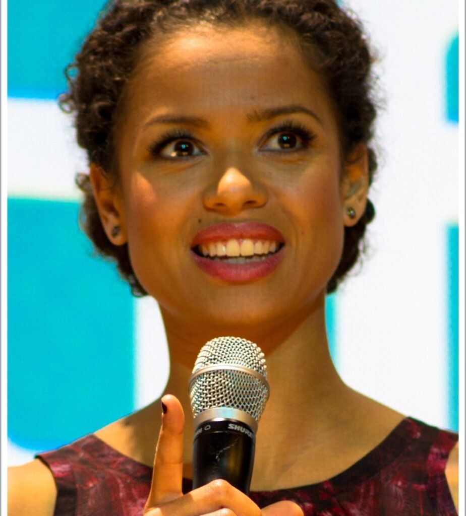 Alt = Gugu Mbatha-Raw Belle

Ross from hamilton on, Canada 
