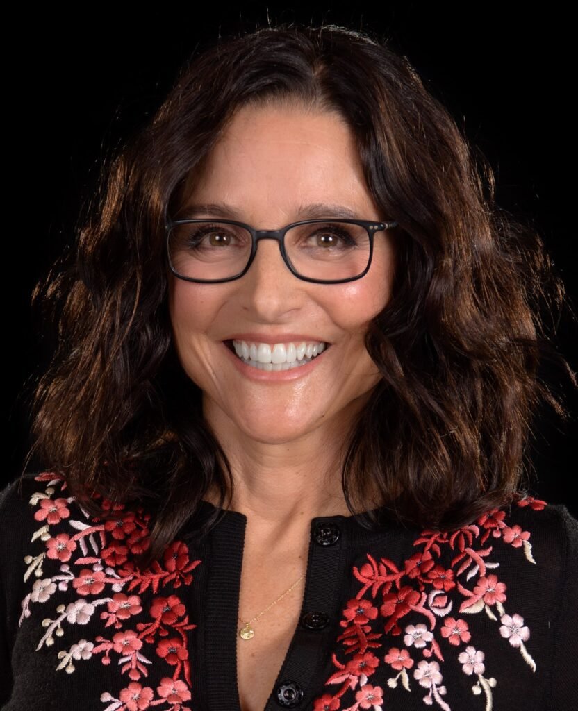 Alt = Julia Louis-Dreyfuss and Stephen Colbert at the Montclair Film Festival—Montclair, NJ, December 7, 2019.
By Neil Grabowsky, for the Montclair Film Festival
©Creative Commons Attribution 2.0
Sheep Detectives Movie Review