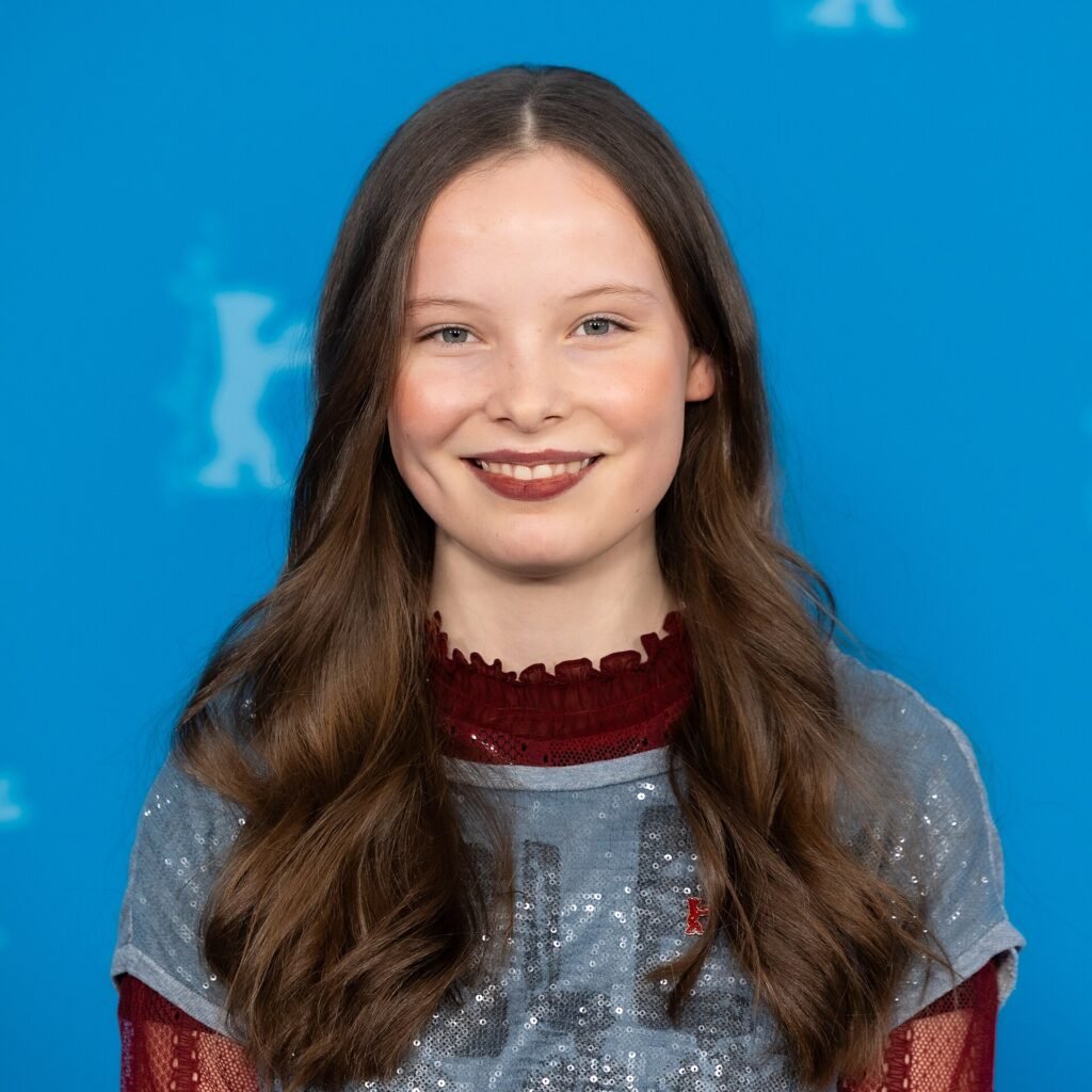 Alt = Laeni Geiseler at a photo call at the 2025 Berlin International Film Festival

Harald Krichel

Creative Commons Attribution-Share Alike 4.0
Sound Of Falling review 