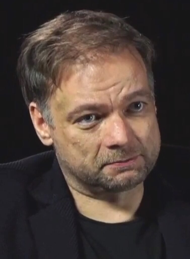 Alt = Norwegian film director and screenwriter André Øvredal

Lega Nerd

Creative Commons Attribution 3.0
Passenger movie supernatural horror review