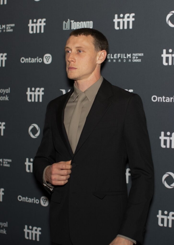 Alt = George MacKay, actor at the 2024 Toronto International Film Festival By John Sears ©Creative Commons Attribution-Share Alike 4.0
Rose of Nevada movie review
