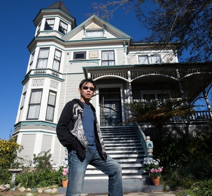 Alt = James Wan On Set For his Movie Insidious: Chapter 2 © 2013 Sony Pictures Industries, Inc. and Blumhouse Productions, LLC. All rights reserved.
Insidious: Chapter 2 Review