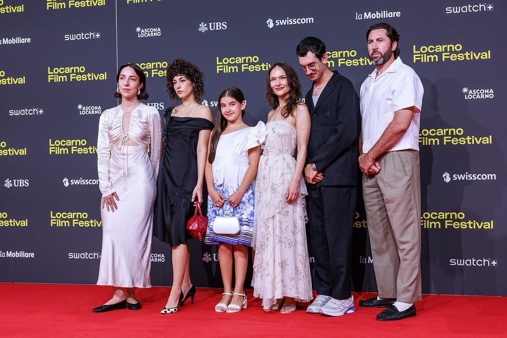 Alt = Director Sophy Romvari, Amy Zimmer, guest, Iringo Reti, Eylul Guven and Elif Guven attend the red carpet during the 78th Locarno Film Festival on August 09, 2025 in Locarno, Switzerland. By Segolene Liger ©Creative Commons Attribution-Share Alike 4.0
Blue Heron Film Review