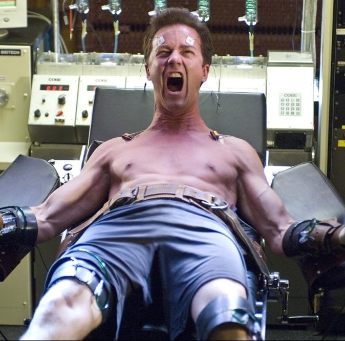 Alt = Edward Norton in The Incredible Hulk (2008) ©Marvel Studios and the Walt Disney Company. All rights reserved
The Incredible Hulk Review