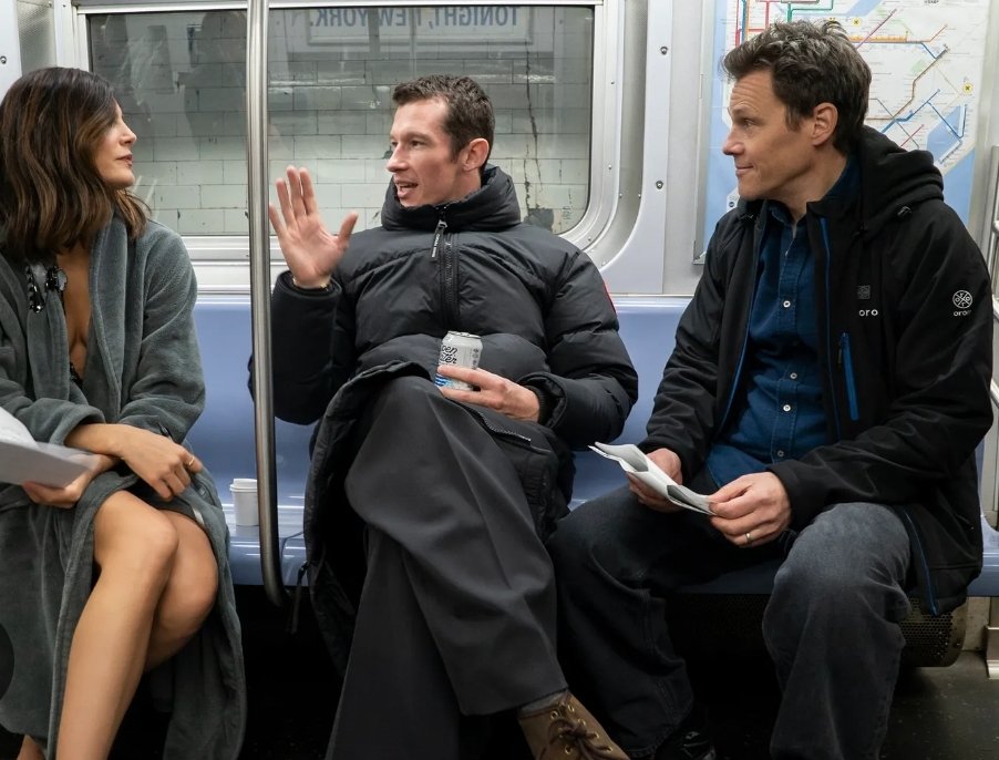 Alt = Monica Barbaro and Callum Turner and Director Will Gluck on the set of One Night Only (2026) ©Universal Studios. Courtesy of Universal Studios Licensing LLC. Used with permission
One Night Only Movie Review